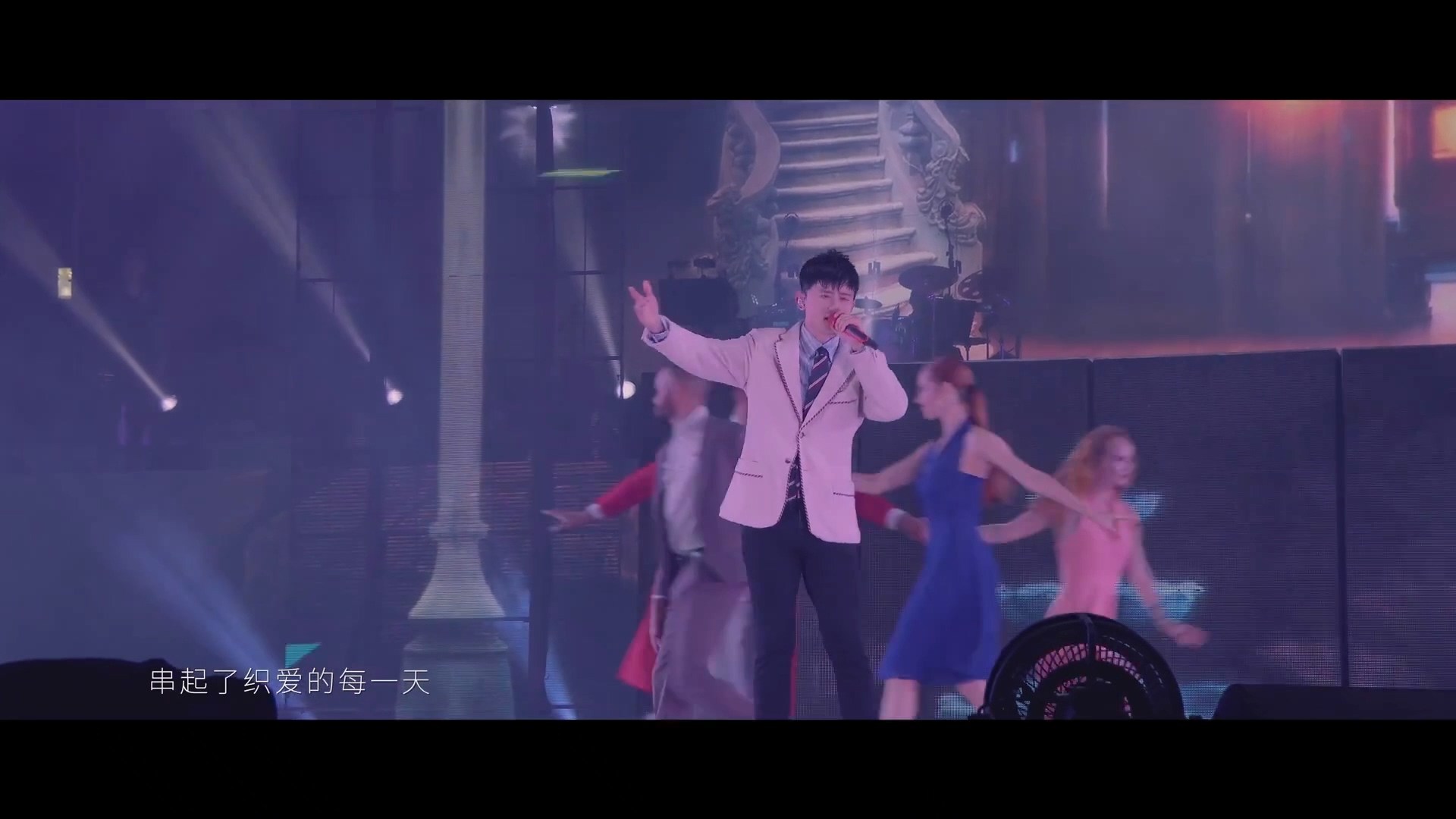 [115ed2k] [张杰2019未·LIVE巡回演唱会北京站][选曲章节][mkv/19.8G][1080P]