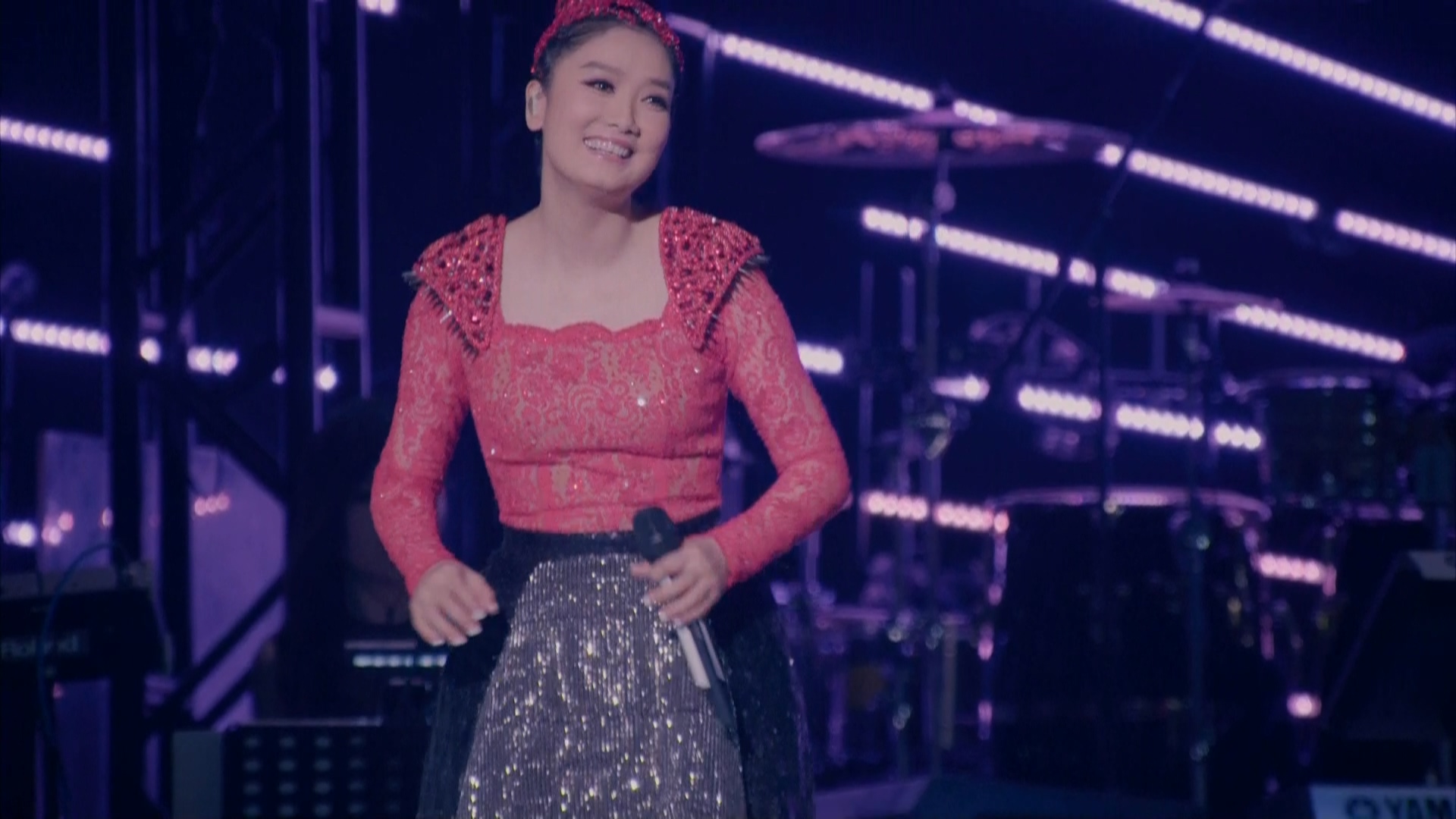 [115ed2k] [凤凰传奇 “我是传奇X” 2014北京跨年演唱会][ts/7.6G][1080i]