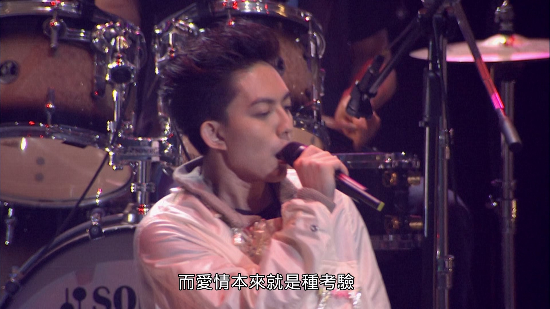 [115ed2k] [林宥嘉-神游世界巡迴演唱会台北旗舰场][原盘繁SUP字幕/章节歌曲][BluRay.1080p.DTS-HD.MA.5.1.Flac.x265.10bit][MKV/23.27G]