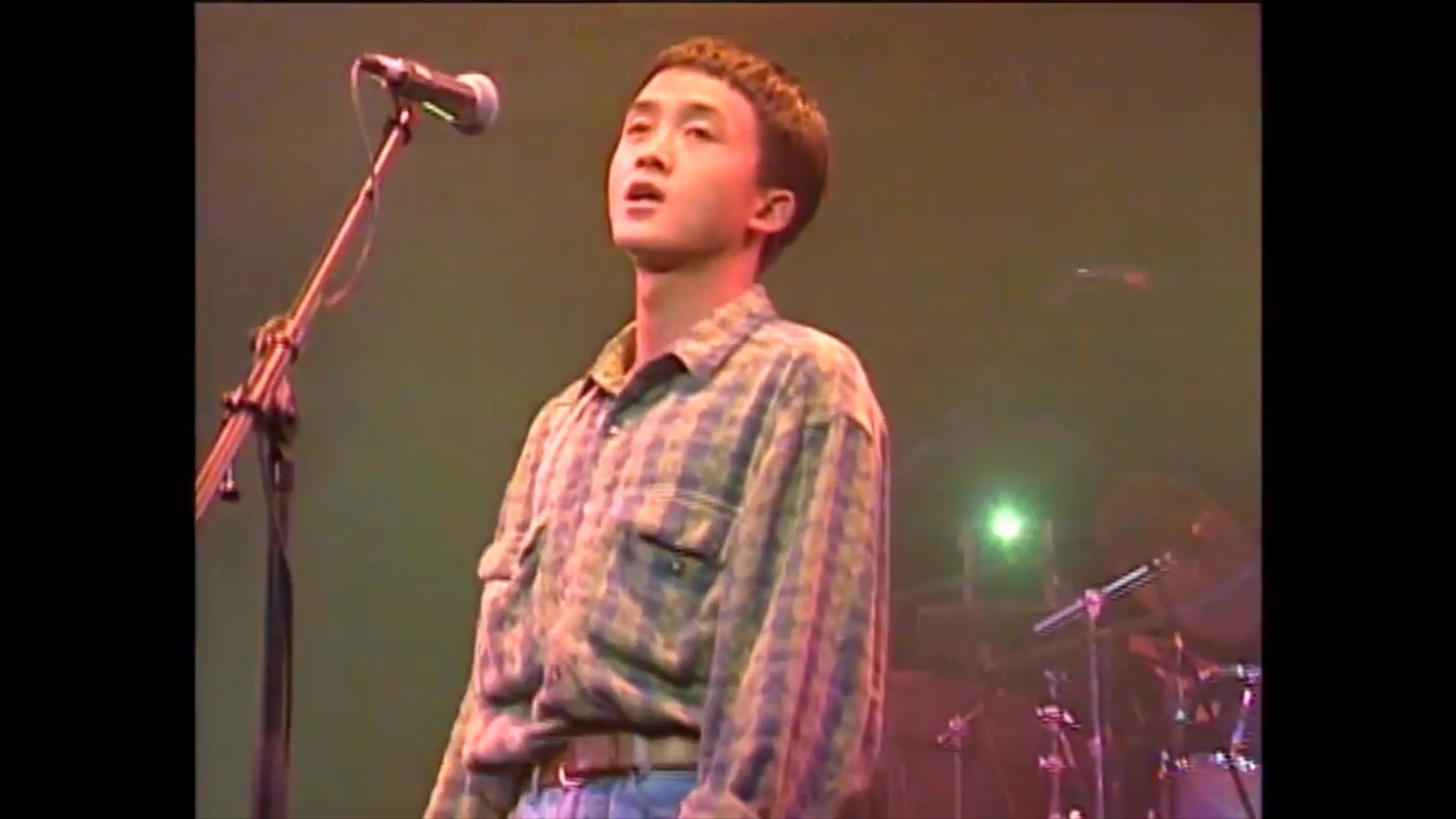 [115ed2k] [中国摇滚新势力 魔岩三杰1994香港红磡演唱会 ][MP4/3.24G]