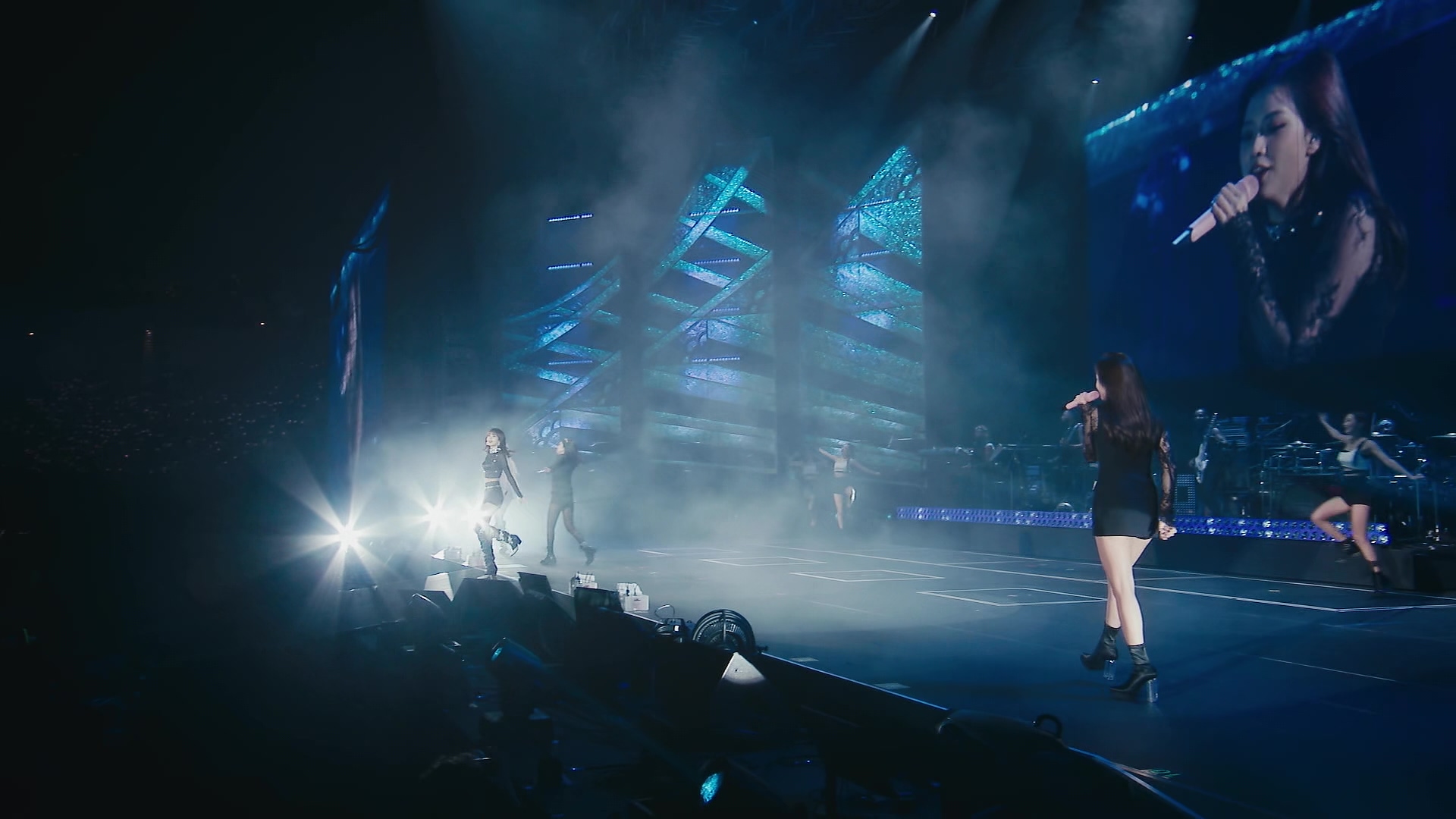 [115ed2k] [BLACKPINK！首次世界巡回演唱会][章节][BluRay.1080p.Flac.2.0.x265.10bit][MKV/9.21G]