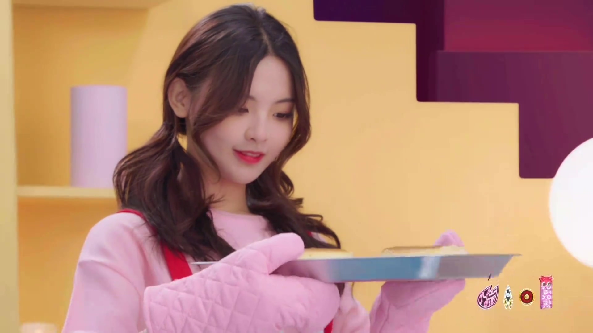 [115ed2k] [火箭少女101飞行演唱会广州站][2019.WEB-DL.1080p.H264.AAC][MP4/3.4G]