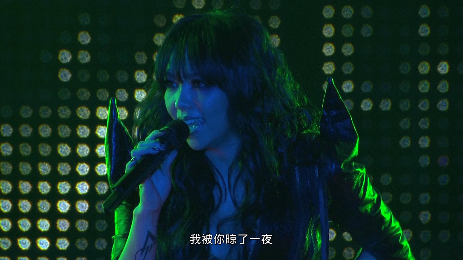 [115ed2k] [张惠妹阿密特首次世界巡回演唱会][章节歌曲][BluRay.1080p.2Audio.DTS-HD.MA.5.1.Flac.x265.10bit][MKV/21.2G]