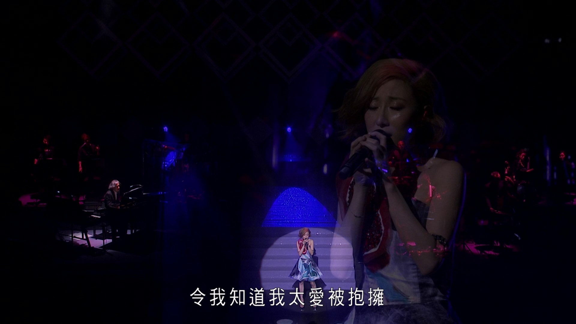 [115ed2k] [爱情歌 泳儿 2015 现场音乐会][伴奏DD2.0/原盘繁SUP字幕/章节歌曲][BluRay.1080p.2Audio.DTS-HD.MA.5.1.x265.10bit][MKV/20.44G]