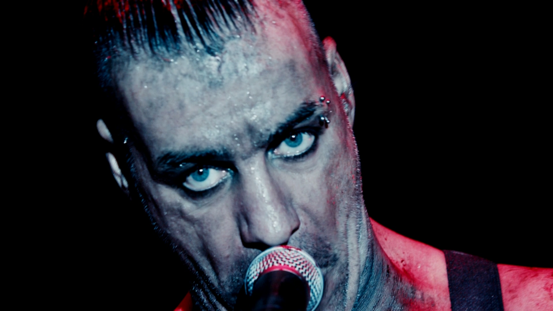 [115ed2k] [德国战车 Rammstein Paris 2016 重金属摇滚演唱会][ISO/43.68G]