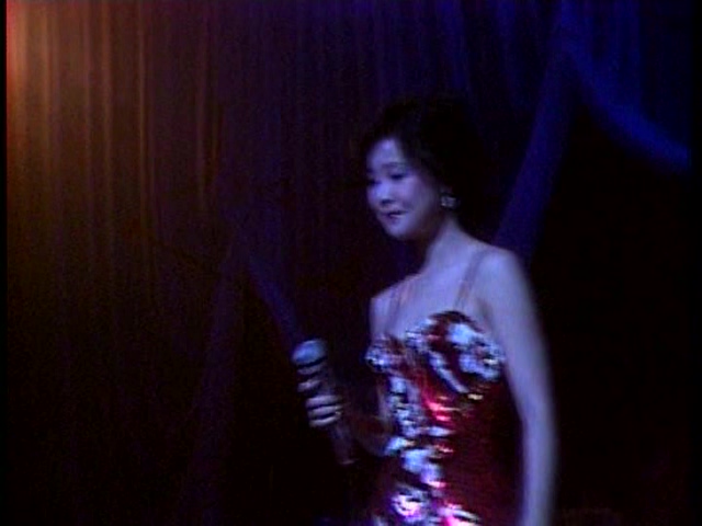 [115ed2k] [邓丽君 - 1982香港伊利沙伯体育馆演唱会][ISO/3.98G]