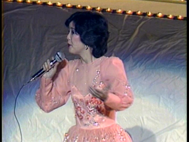 [115ed2k] [邓丽君 - 1982香港伊利沙伯体育馆演唱会][ISO/3.98G]