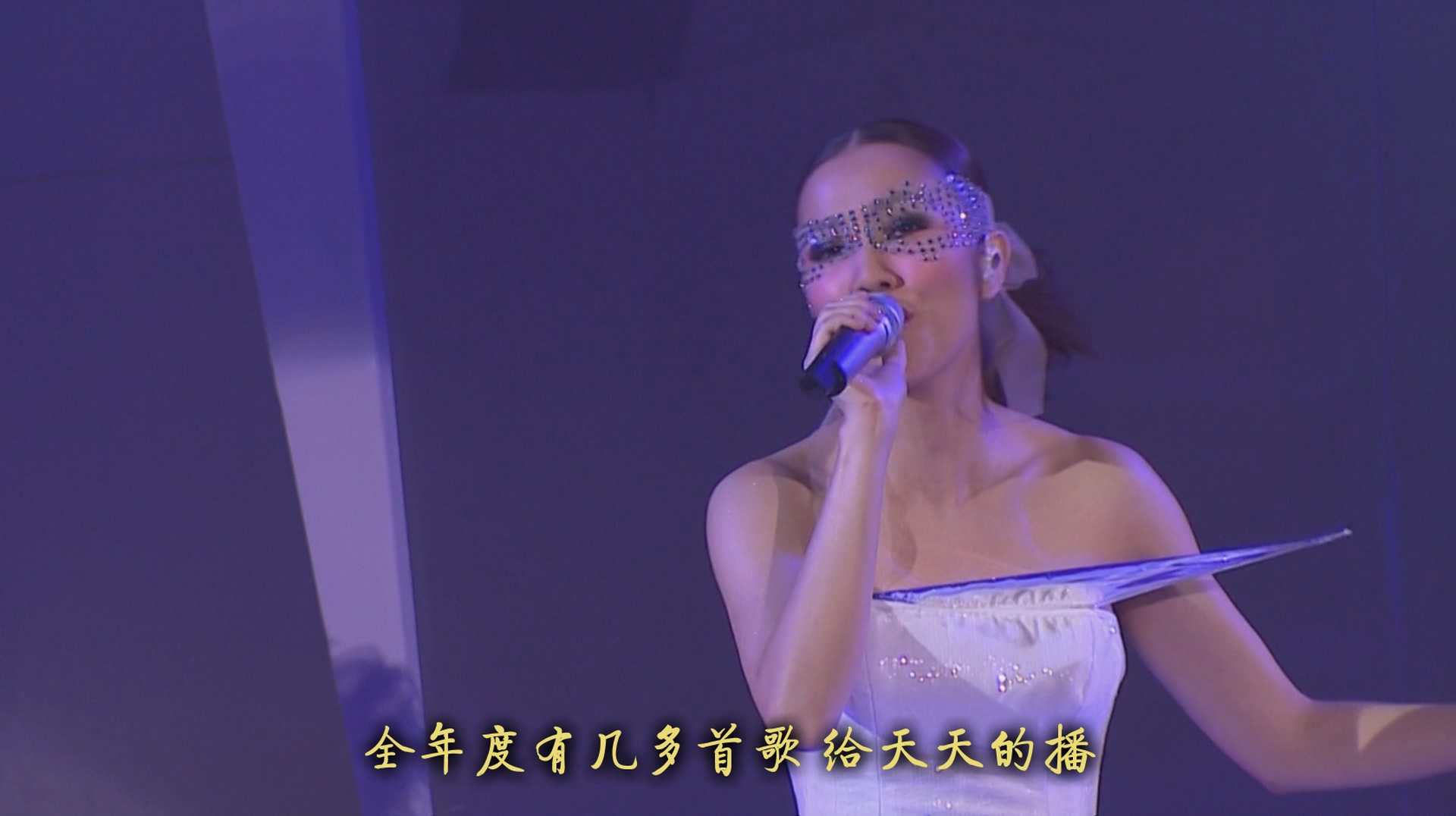 [115ed2k] [谢安琪2009呐喊演唱会][章节歌曲/原声DTS/卡拉OK音轨][ed2k://|file|[谢安琪呐喊演唱会]Kay.Tse.Yelling.Live.Concert.2009.BluRay.1080p.x264.DTS-2Audios-CMCT.mkv|15024118794|4CAA9B7295E24A853007E59E11C9067A|/][MKV/13.99G]