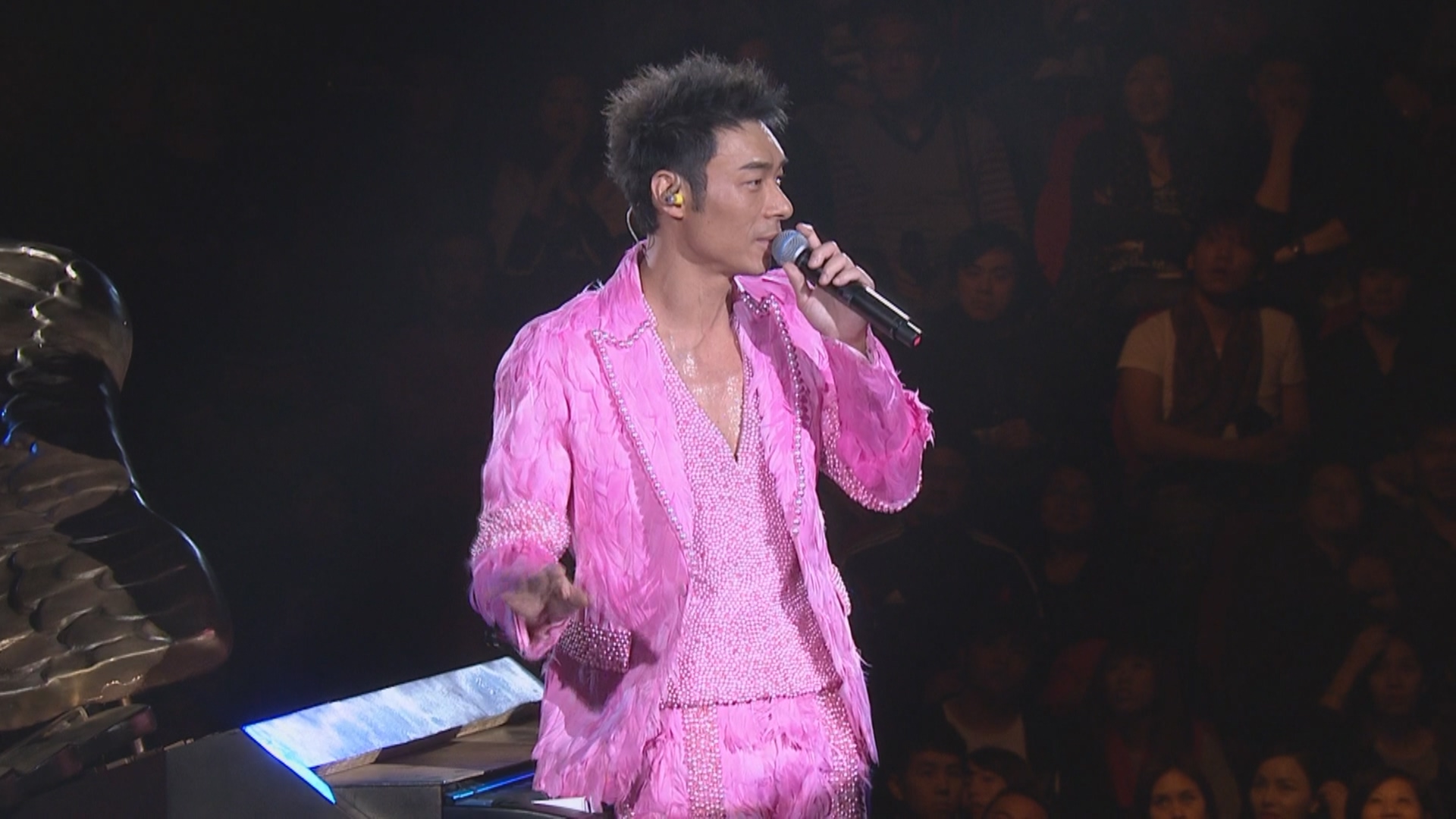 [115ed2k] [The Big Four - 2013 大四喜 大家利事 世界巡回演唱会香港红馆站][ISO/43.19G]