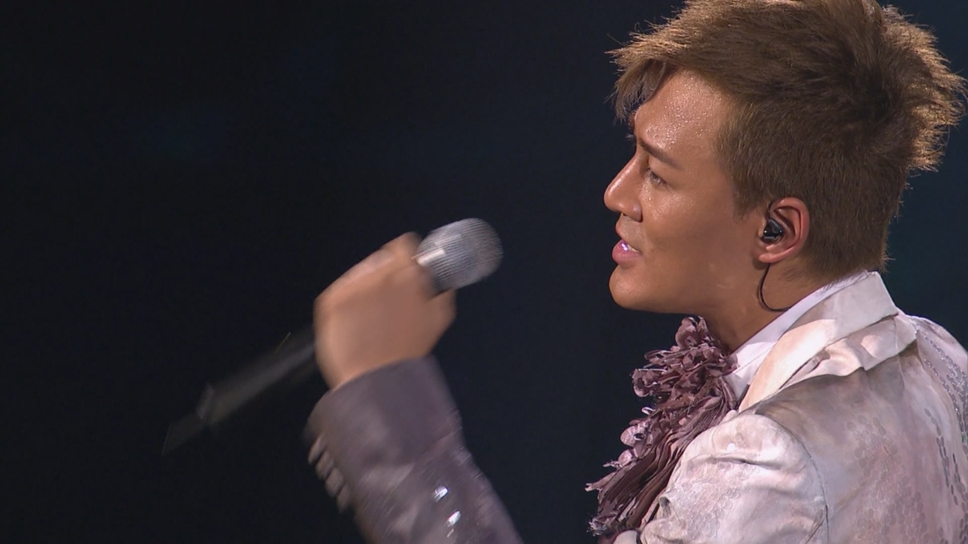 [115ed2k] [林峰-峯.情无限演唱会.Raymond.Lam.-.Lets.Get.Wet.Live.Karaoke.2009.Blu-ray.1080i][中字][ISO/44.5G]