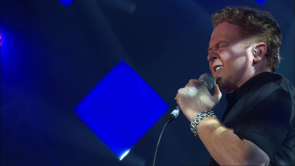 [115ed2k] [纯红乐队2003蒙特勒现场演唱会 Simply Red - Live At Montreux 2003][ISO/33.7G]