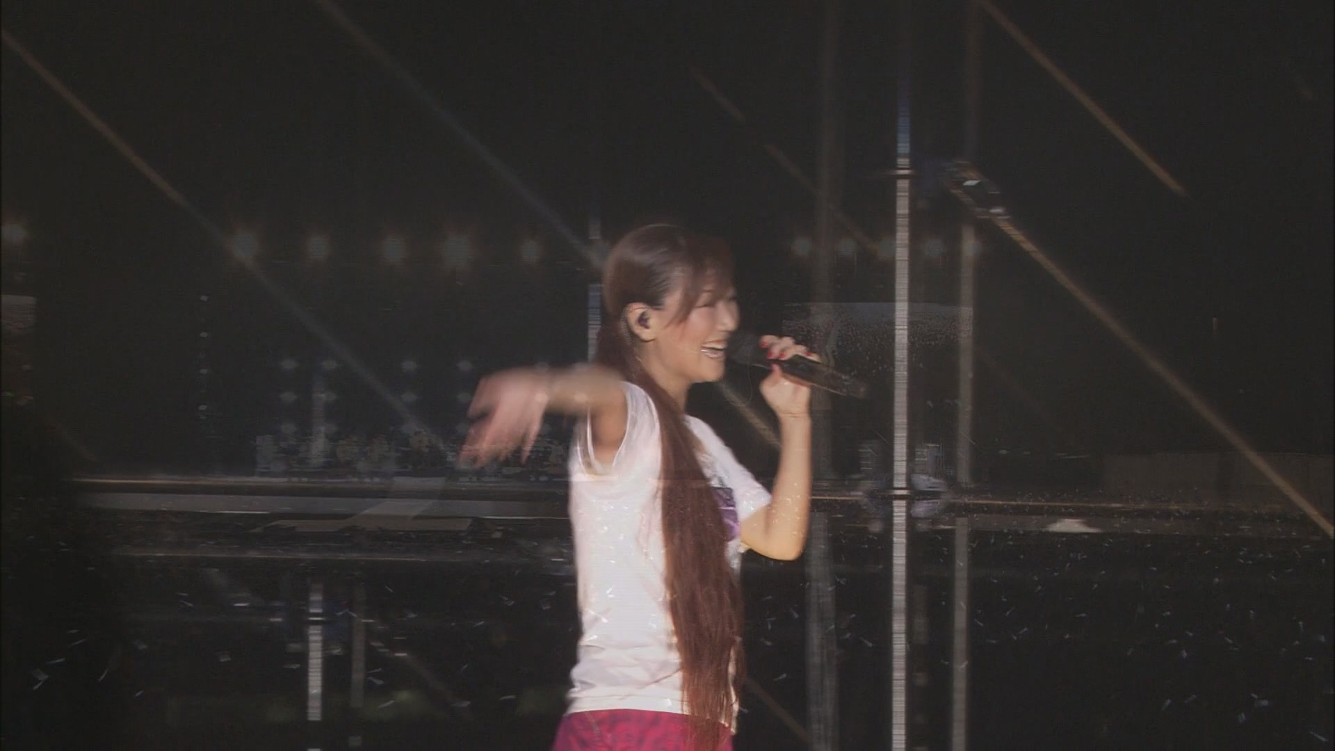 [115ed2k] [大冢爱 Ai Otsuka - Love is Born ~7th Anniversary 2010~ 7周年纪念演唱会][BluRay.1080p.DTS.x264][MKV/13.06G]