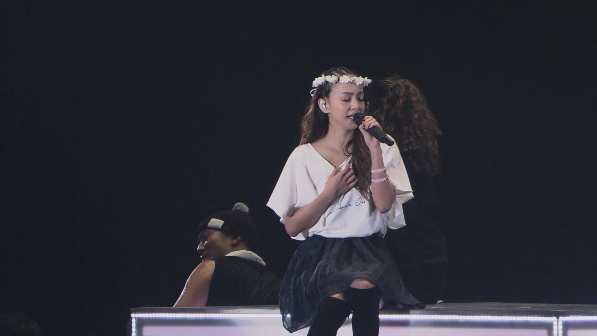 [115ed2k] [2015-2016安室奈美惠巡回演唱会][Blu-ray.1080p.H.264.LPCM][ISO/31.37 GiB]