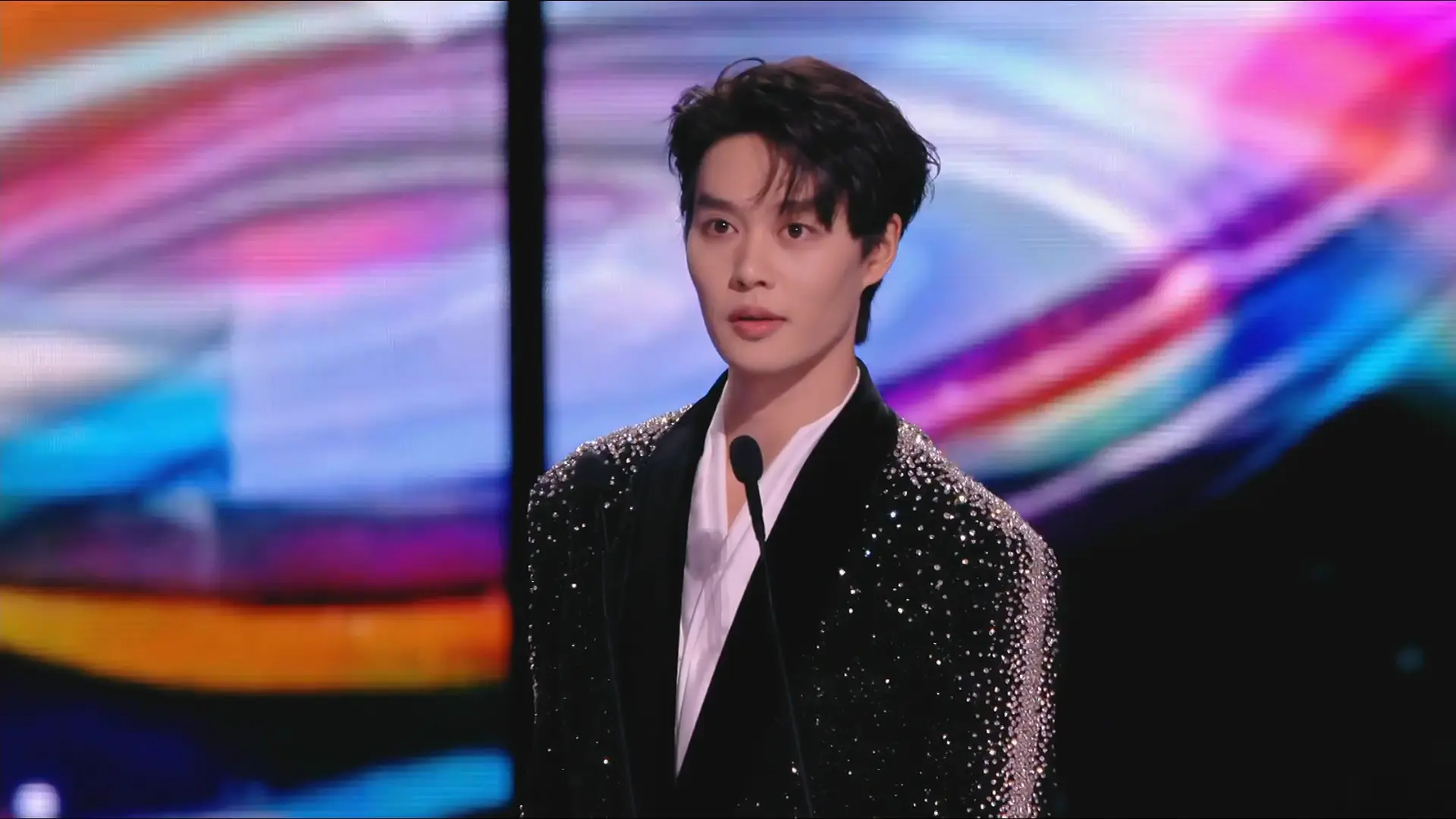 [115ed2k] [2025-爱奇艺尖叫之夜][1080p.WEB-DL.AVC.AAC][MP4/19.28 GiB]