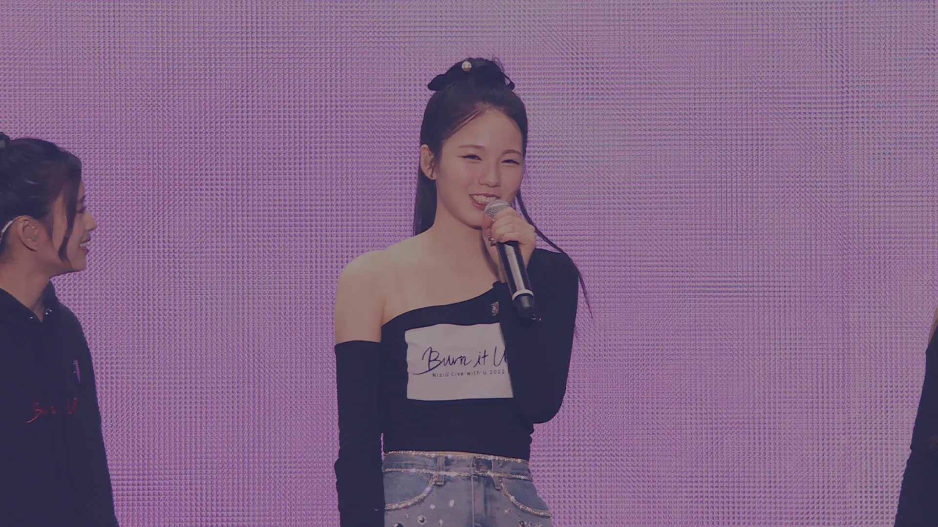 [115ed2k] [NiziU东京演唱会Live with U 2022][Blu-Ray AVC LPCM ][ISO/80 GiB]