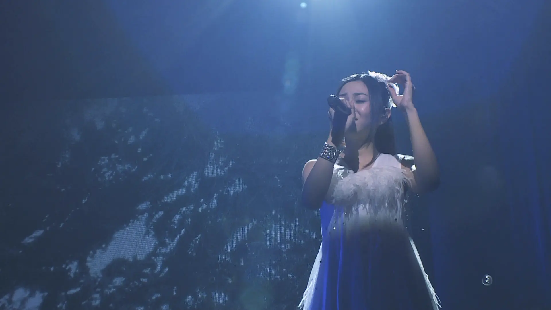 [115ed2k] [2018-倉木麻衣～君想ふ 春夏秋冬～2018 演唱会][Blu-Ray.1080p ][ISO/66.10 GiB]