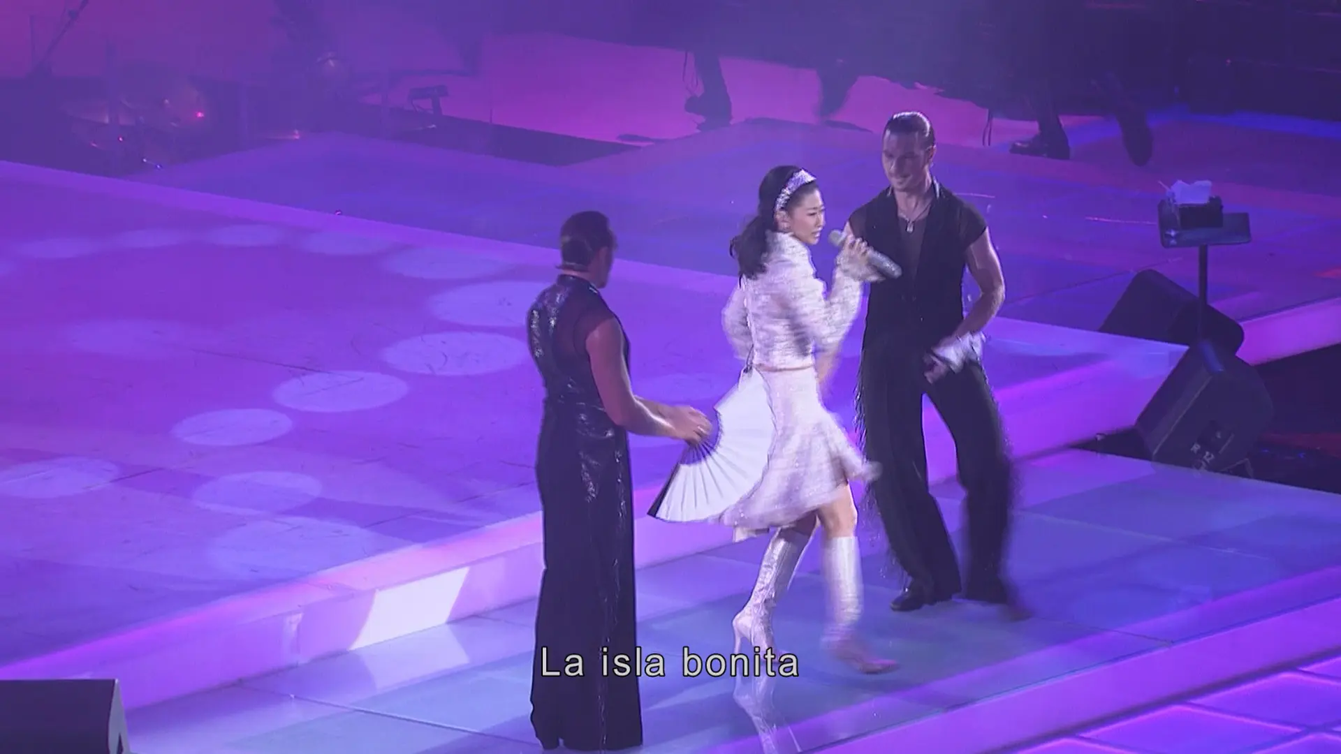 [115ed2k] [叶倩文 - 2012 完全是你 香港红馆演唱会][Blu-ray 1080p AVC DTS-HD MA 5.1 ][ISO/43.91 GiB]