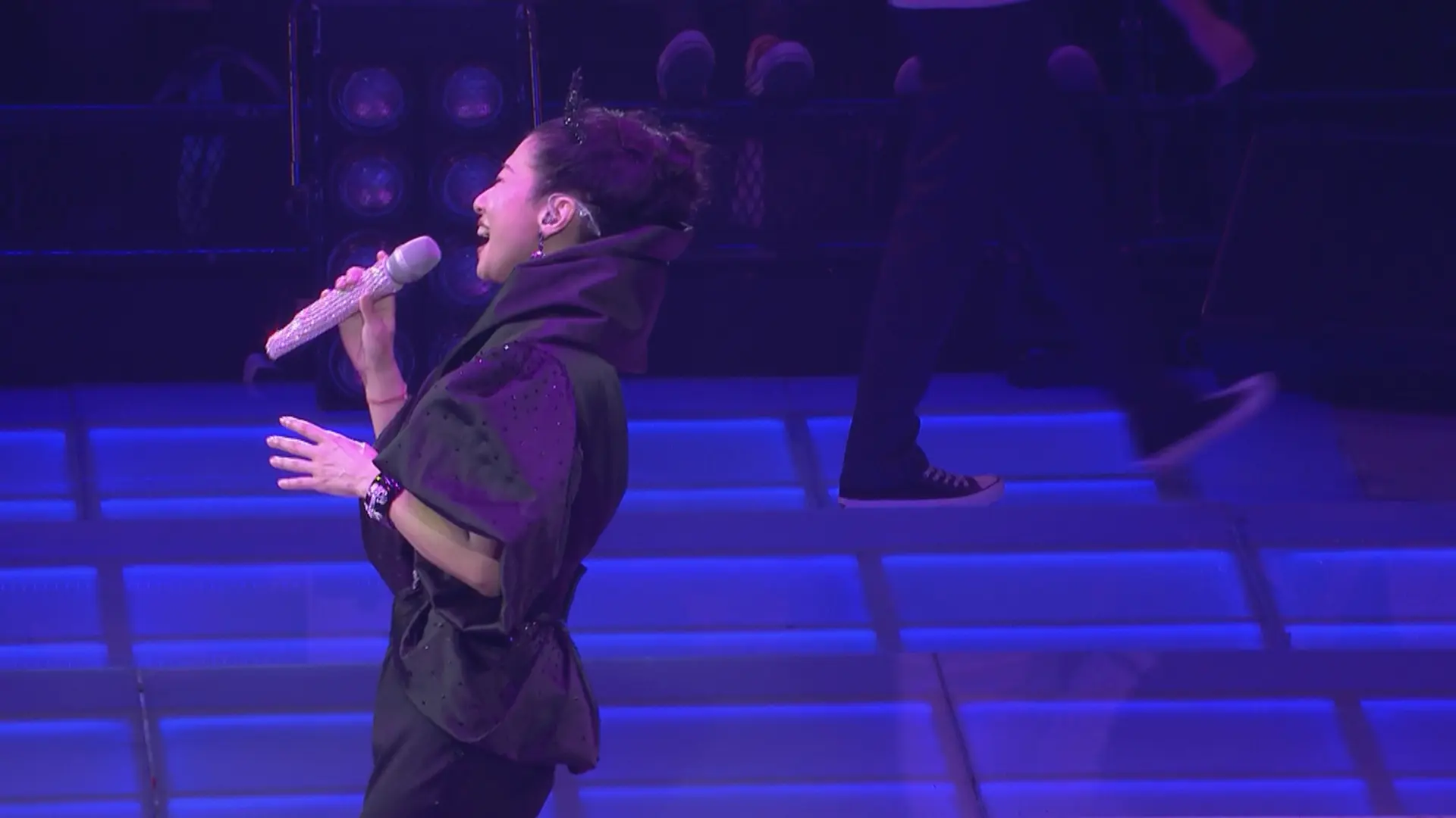 [115ed2k] [叶倩文 - 2012 完全是你 香港红馆演唱会][Blu-ray 1080p AVC DTS-HD MA 5.1 ][ISO/43.91 GiB]