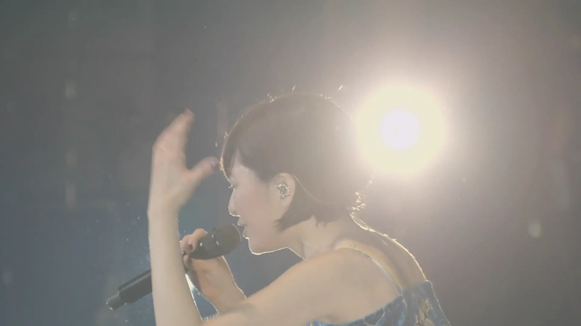 [115ed2k] [坂本真绫2012-2013跨年演唱会][Blu-ray.1080i.H.264.LPCM][ISO/41.56 GiB]