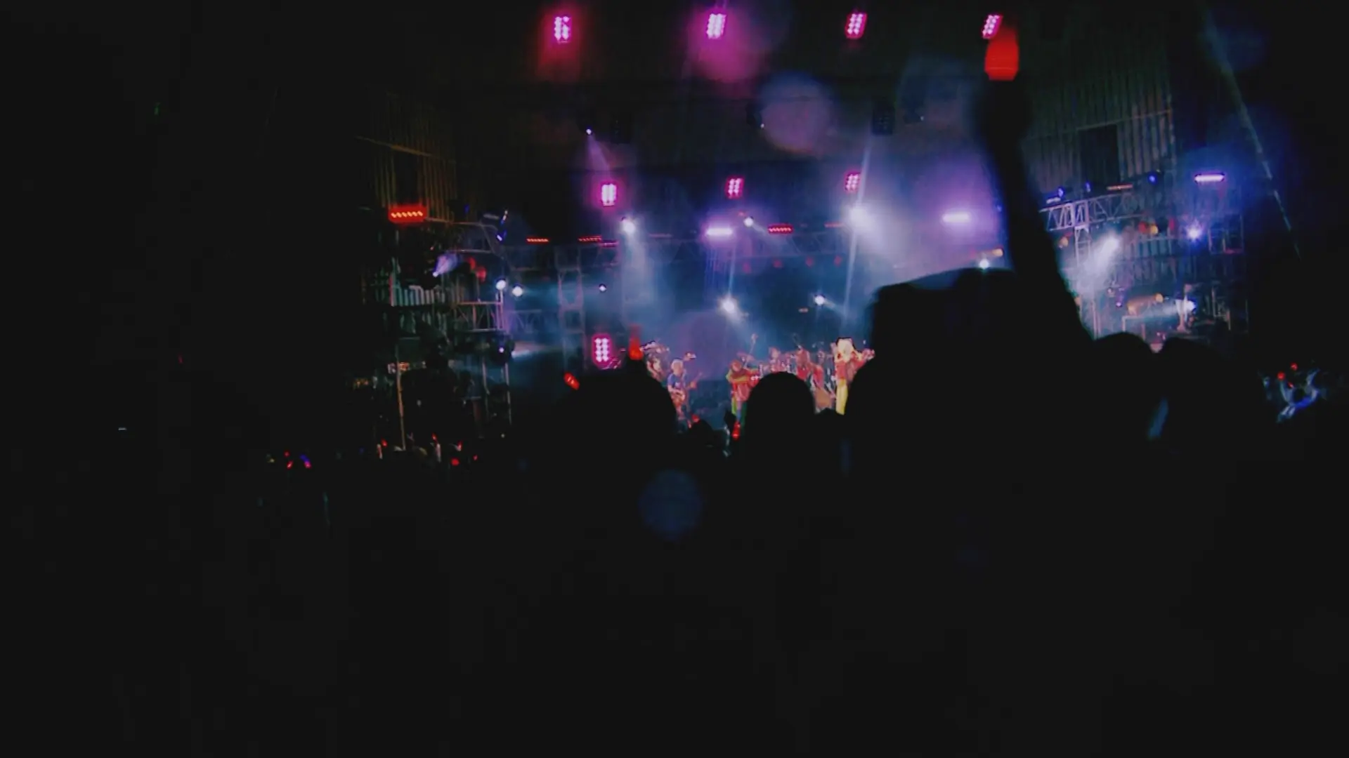 [115ed2k] [大冢爱6周年演唱会 Ai Otsuka - Love is Born ~6th Aniversary 2009~ 2010][ISO/37.51 GiB]