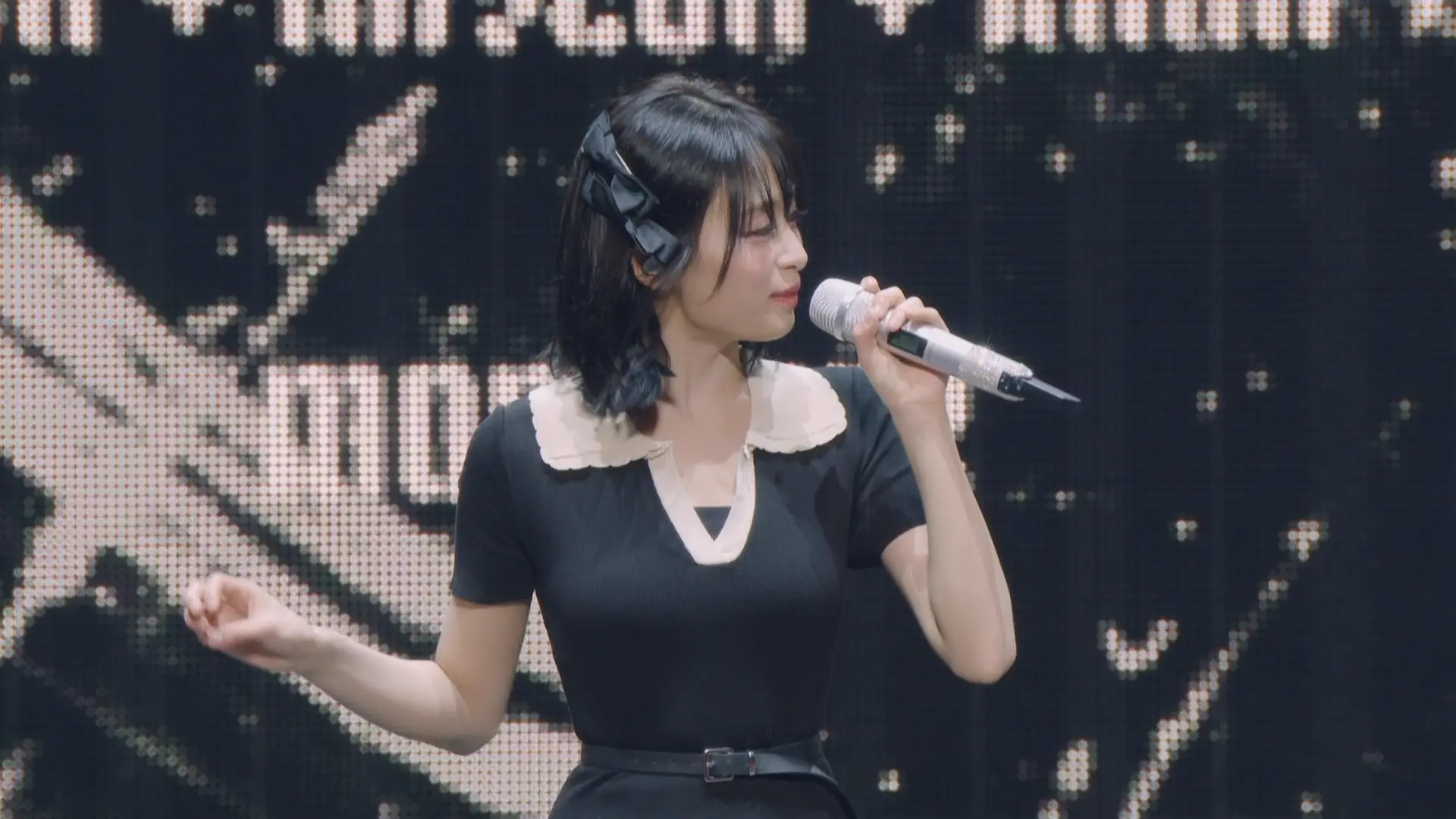 [115ed2k] [BABYMONSTER - 首次世界巡回演唱会 HELLO MONSTERS 日本站][1080i Blu-ray AVC LPCM 2.0][ISO/36.20 GiB]