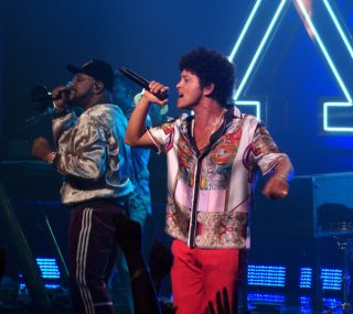 [115ed2k] [Bruno Mars：24K魔幻演唱会实录][ISO/5.5G]