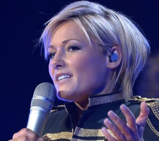 [115ed2k] [海伦·费莎 Helene Fischer Best of So Wie ich bin Live 2010 演唱会][ISO/45G]