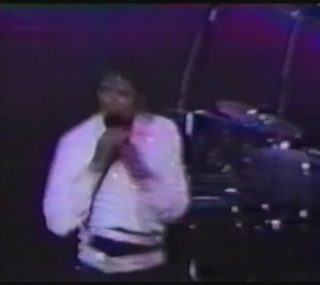 [115ed2k] [迈克尔.杰克逊 – 1984年胜利演唱会][ISO/3.71G]