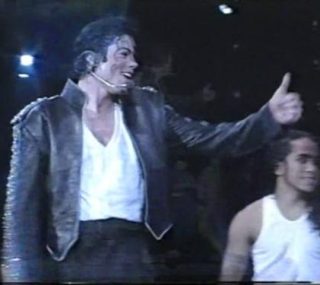 [115ed2k] [迈克尔.杰克逊 – 1996年文莱皇家特别演唱会][ISO/7.12G]